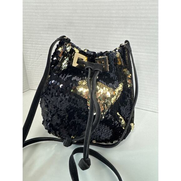 Retro style Sequin bucket bag in black and gold with pull closing inside lined - Picture 14 of 16